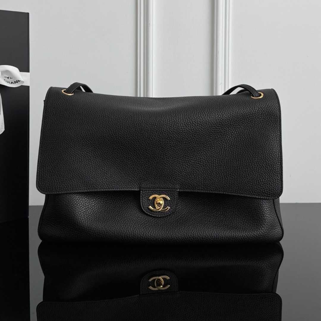 Large flap bag with back design Commuter bag for ladies Luxury leather handbag Economy quality tote bag Shoulder bag Handbag Flip bag Travel bag - 1 of 8