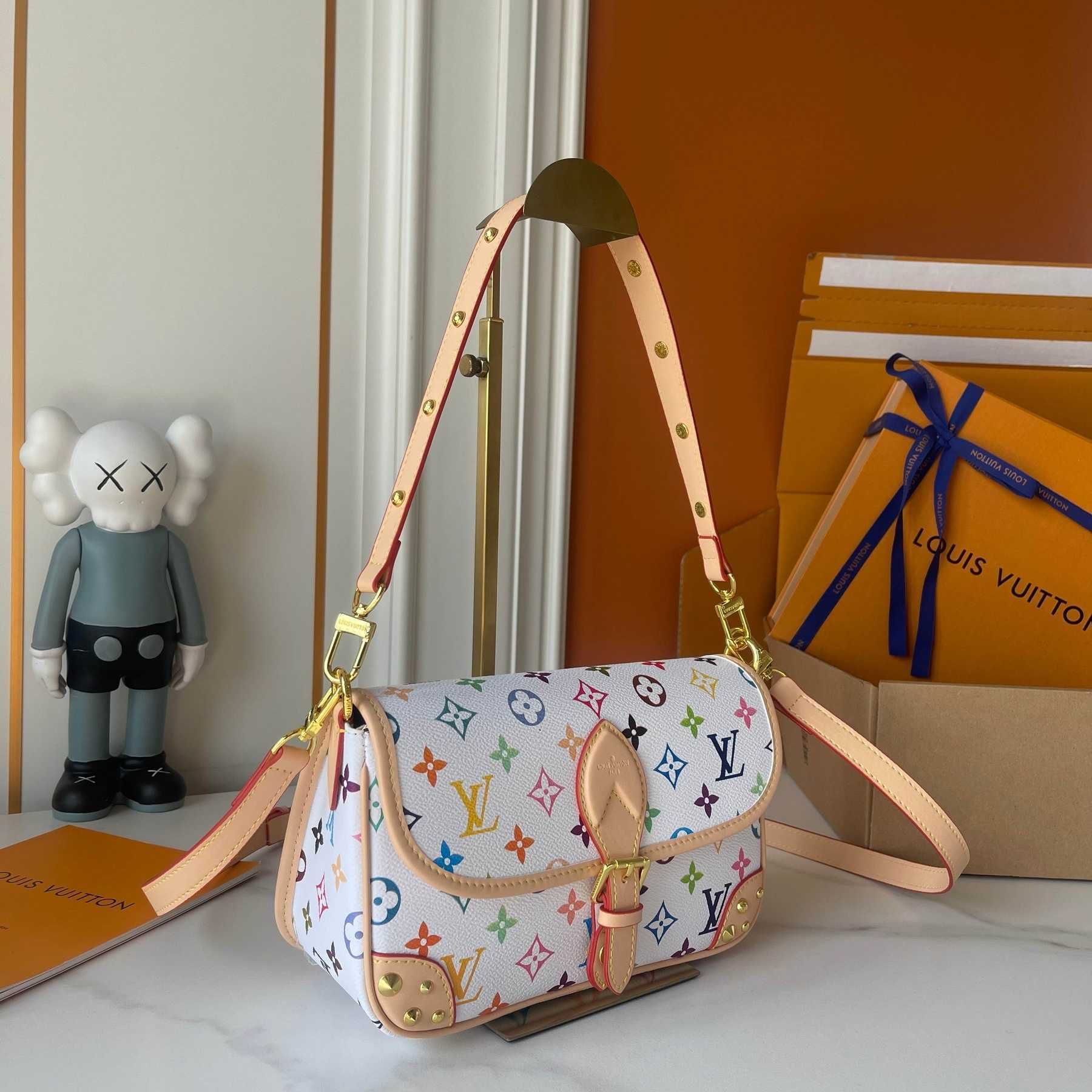 Luxurious handbag shoulder bag Fashion designer bag High-quality ladies' handbag Shoulder bag Ladies' tote bag Ladies' handbag Ladies' bag - 2 of 8
