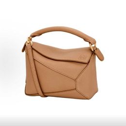 Chain fashion shoulder bag of top quality with iconic classic style designed by a designer bags crossbody bag for ladies, leather flap bag, crossbody bag for the armhole - dhbagpay